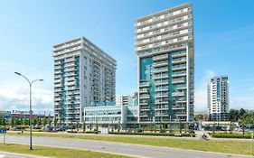 Beautiful Seaside View Apartments - 4 Oceans Premium